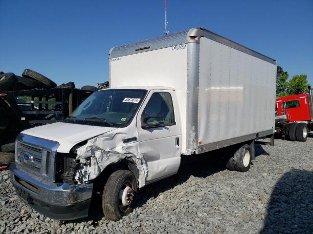 Global Auto Auctions: 2022 FORD ECONOLINE E350 SUPER DUTY CUTAWAY VAN