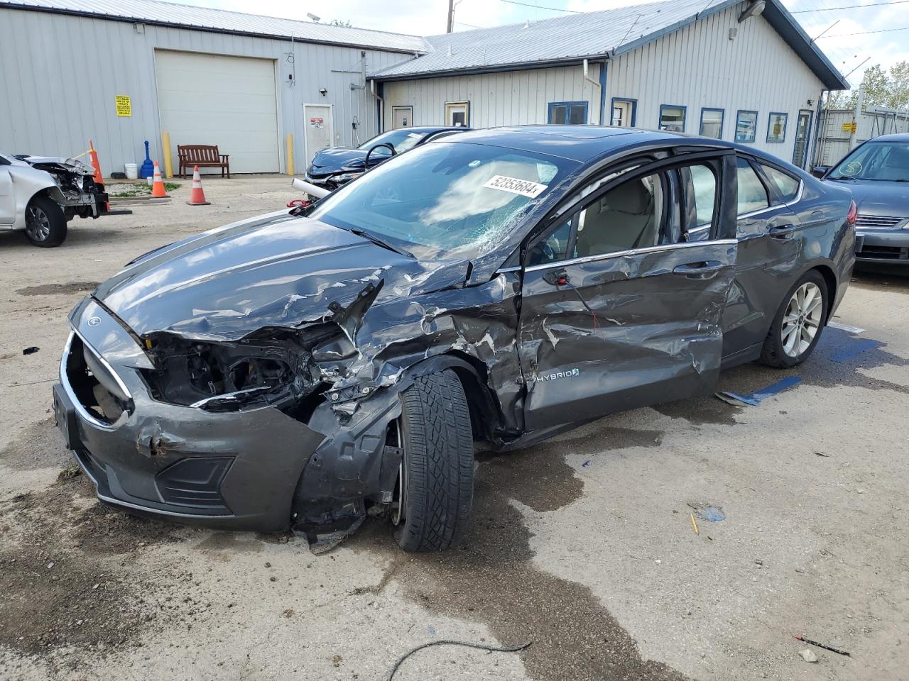 3FA6P0LU3KR189126 2019 Ford Fusion Se