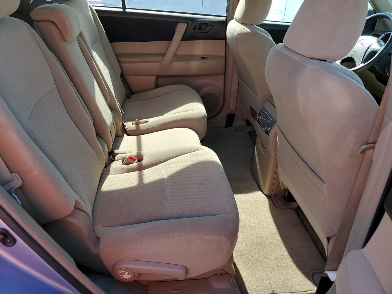 5TDZA3EHXAS006309 2010 Toyota Highlander