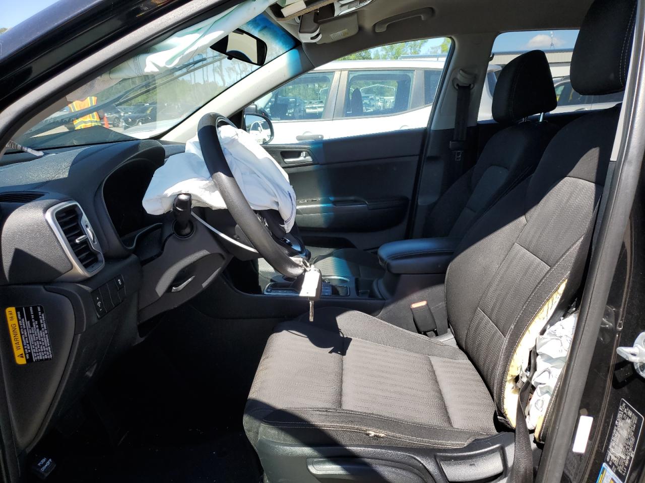 KNDPMCAC5H7272317 2017 Kia Sportage Lx