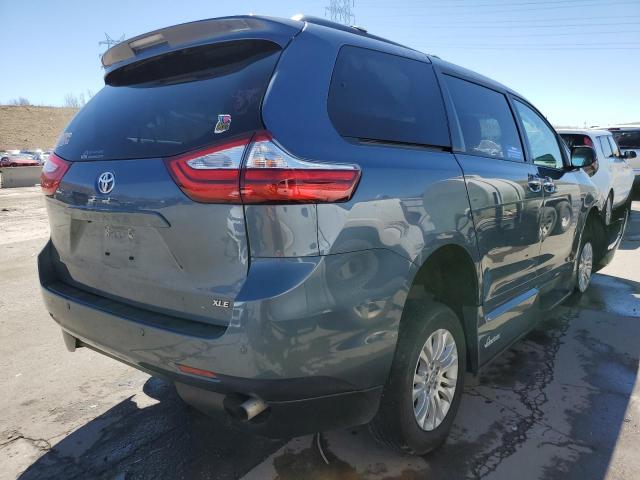 2017 Toyota Sienna - Image 3