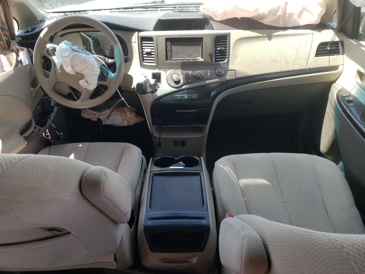 5TDKK3DCXBS099550 2011 Toyota Sienna Le