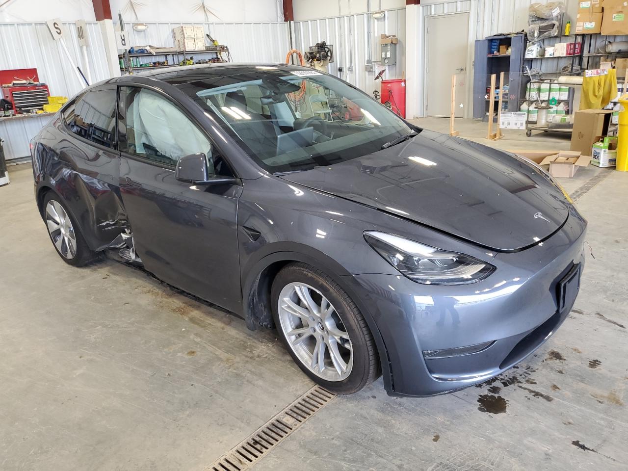 7SAYGDEEXPA177161 2023 Tesla Model Y