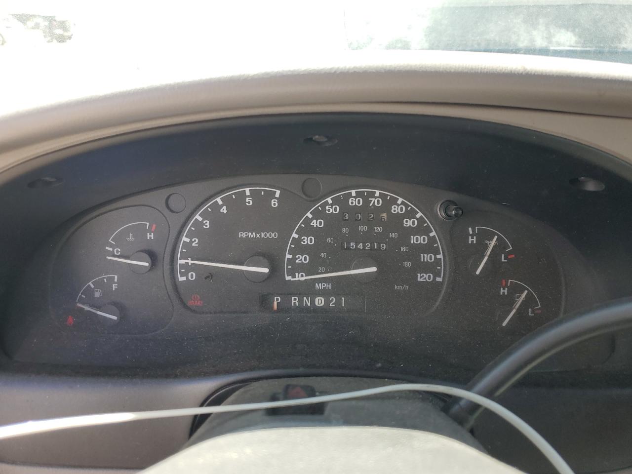 1FMDU35P8VUA08680 1997 Ford Explorer