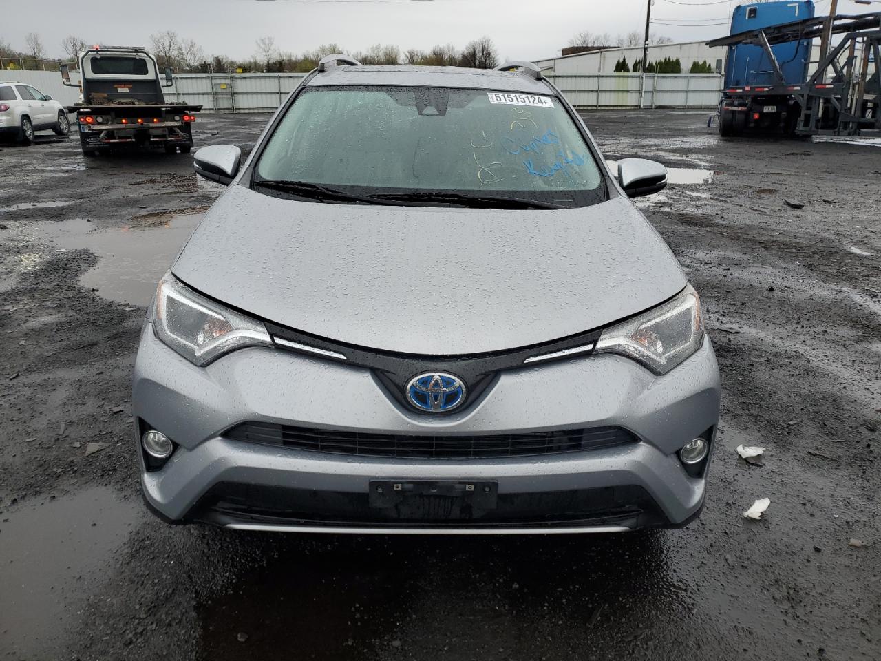 JTMRJREV6JD166563 2018 Toyota Rav4 Hv Le