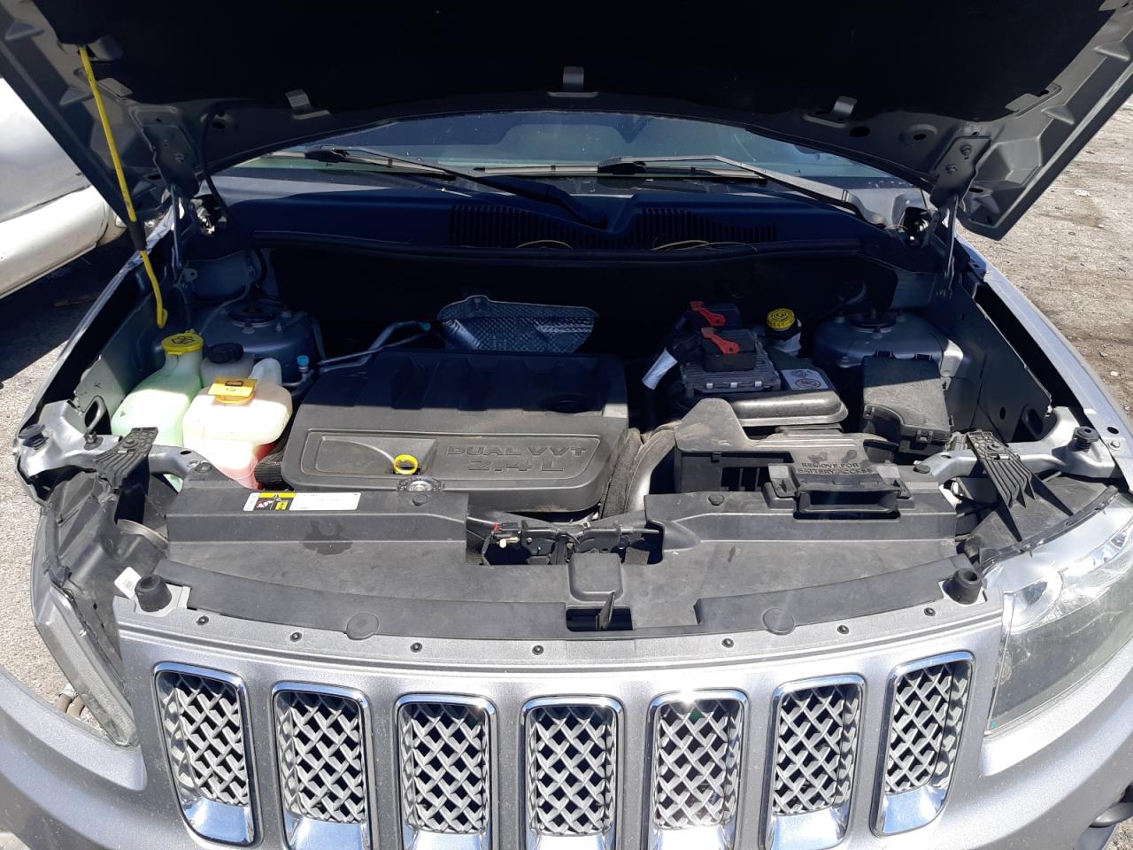 1C4NJDEB9GD758345 2016 Jeep Compass Latitude