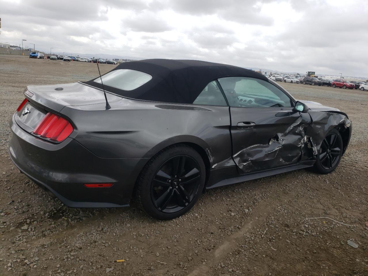 1FATP8UH0H5323766 2017 Ford Mustang