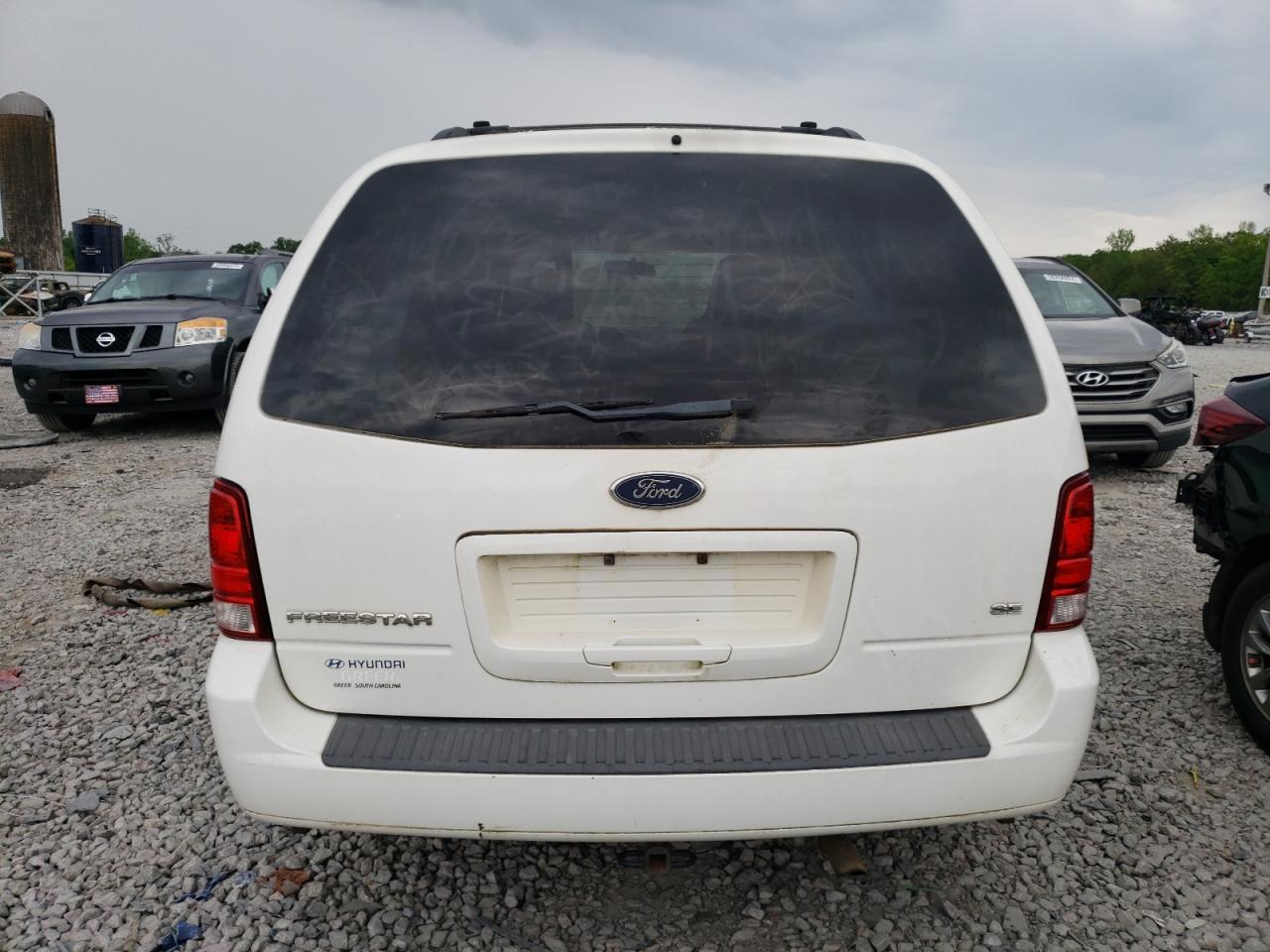 2FMZA51694BA58662 2004 Ford Freestar Se