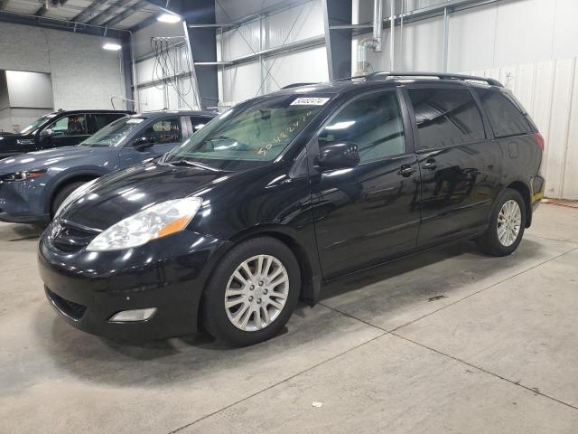 Lot #2471313022 2009 TOYOTA SIENNA XLE salvage car