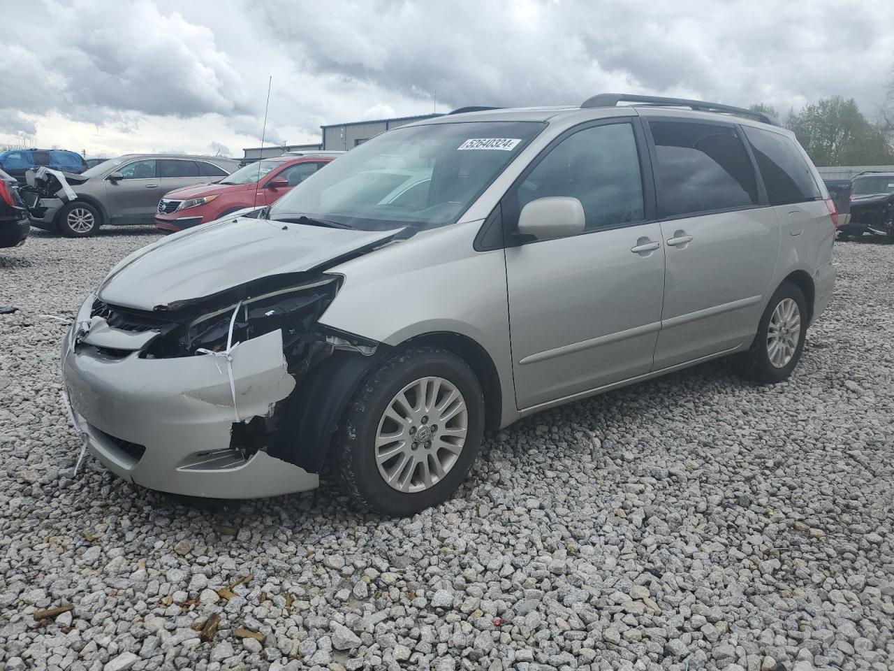 5TDYK4CC5AS293290 2010 Toyota Sienna Xle