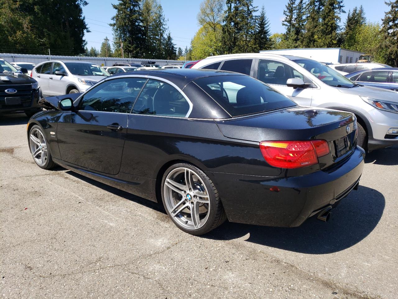 WBADX1C59BE570432 2011 BMW 335 Is