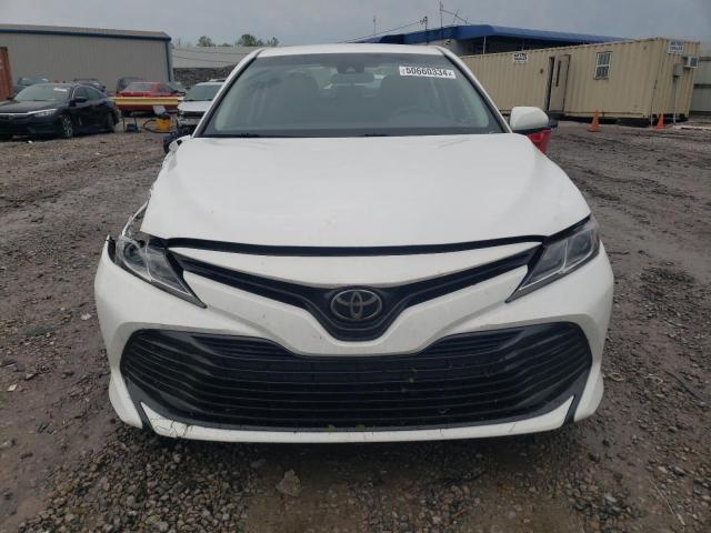 2018 Toyota Camry L VIN: 4T1B11HK2JU552705 Lot: 50660334