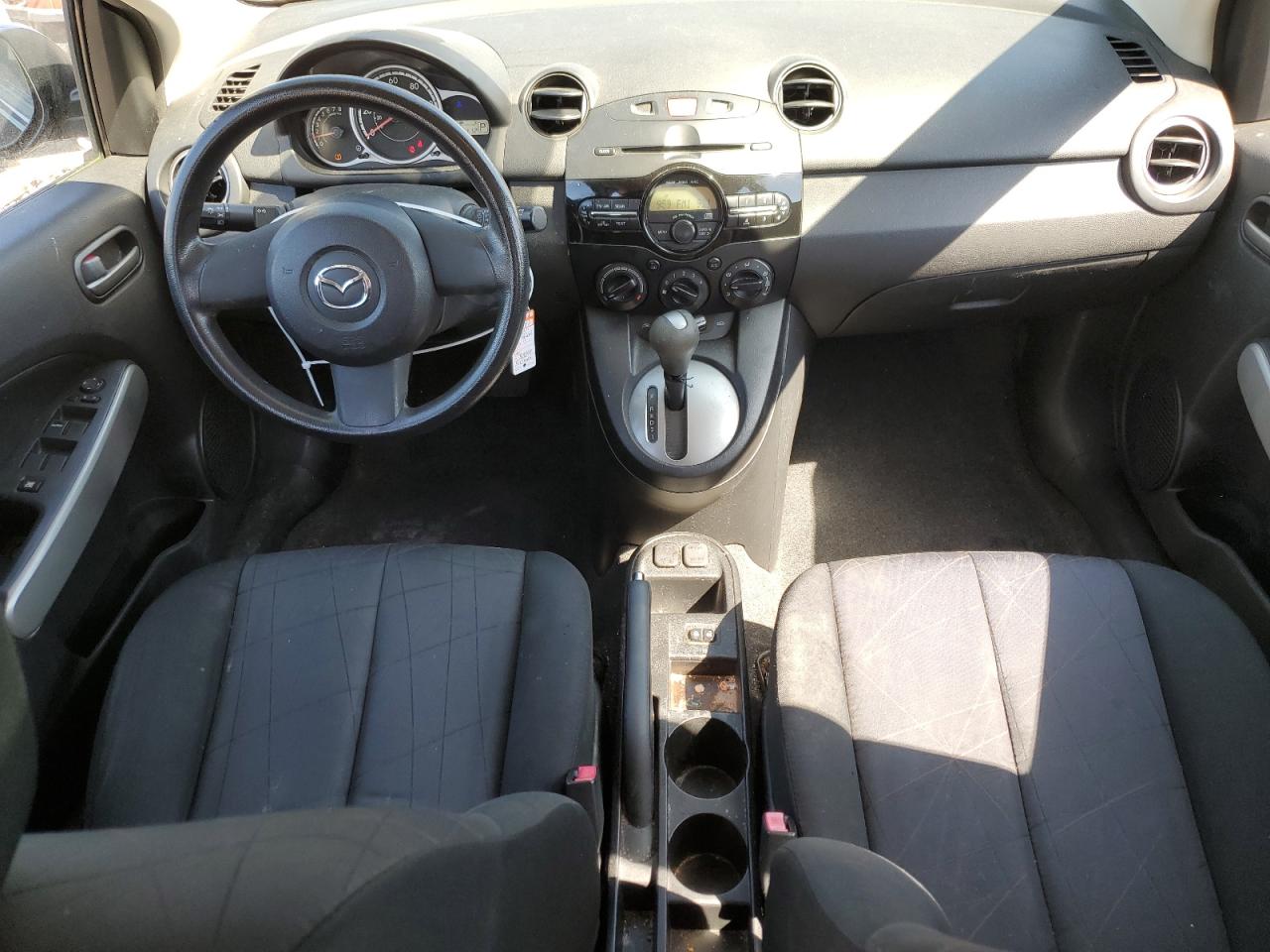 JM1DE1KYXE0180848 2014 Mazda Mazda2 Sport