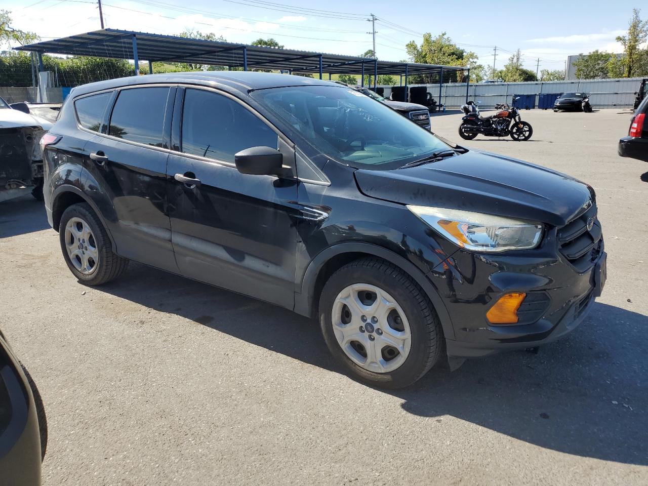 1FMCU0F72HUC88187 2017 Ford Escape S