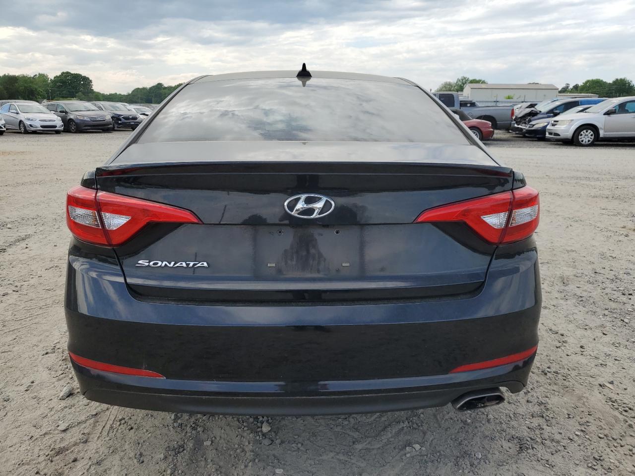 5NPE24AF6FH213279 2015 Hyundai Sonata Se