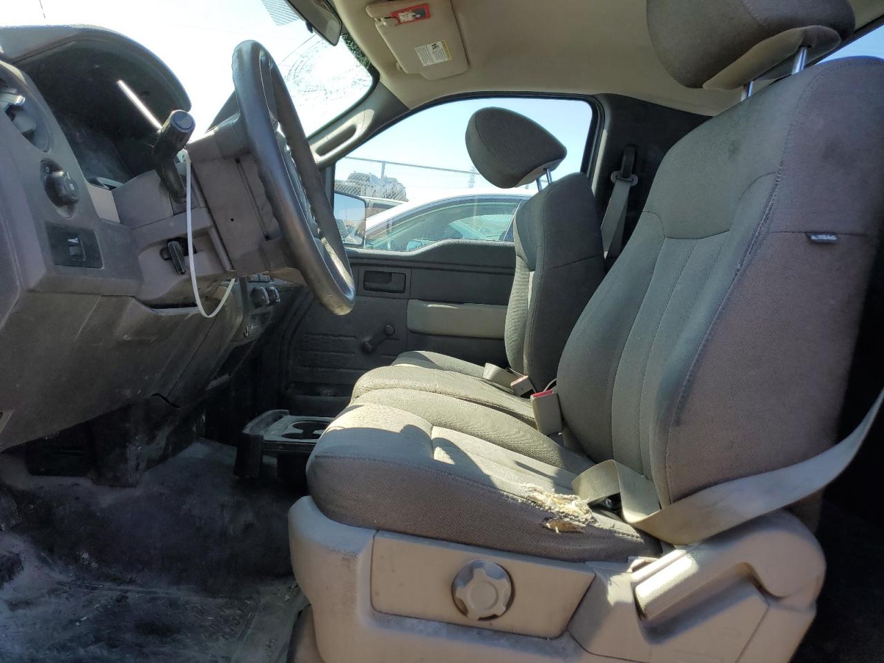 1FTMF1C89AKE43261 2010 Ford F150