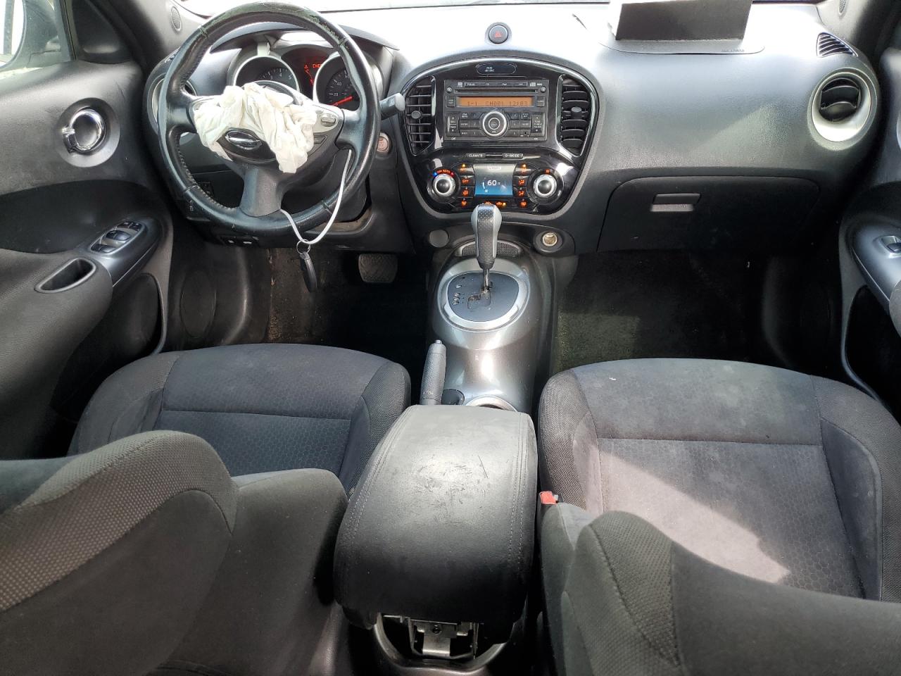 2014 Nissan Juke S vin: JN8AF5MR8ET452216