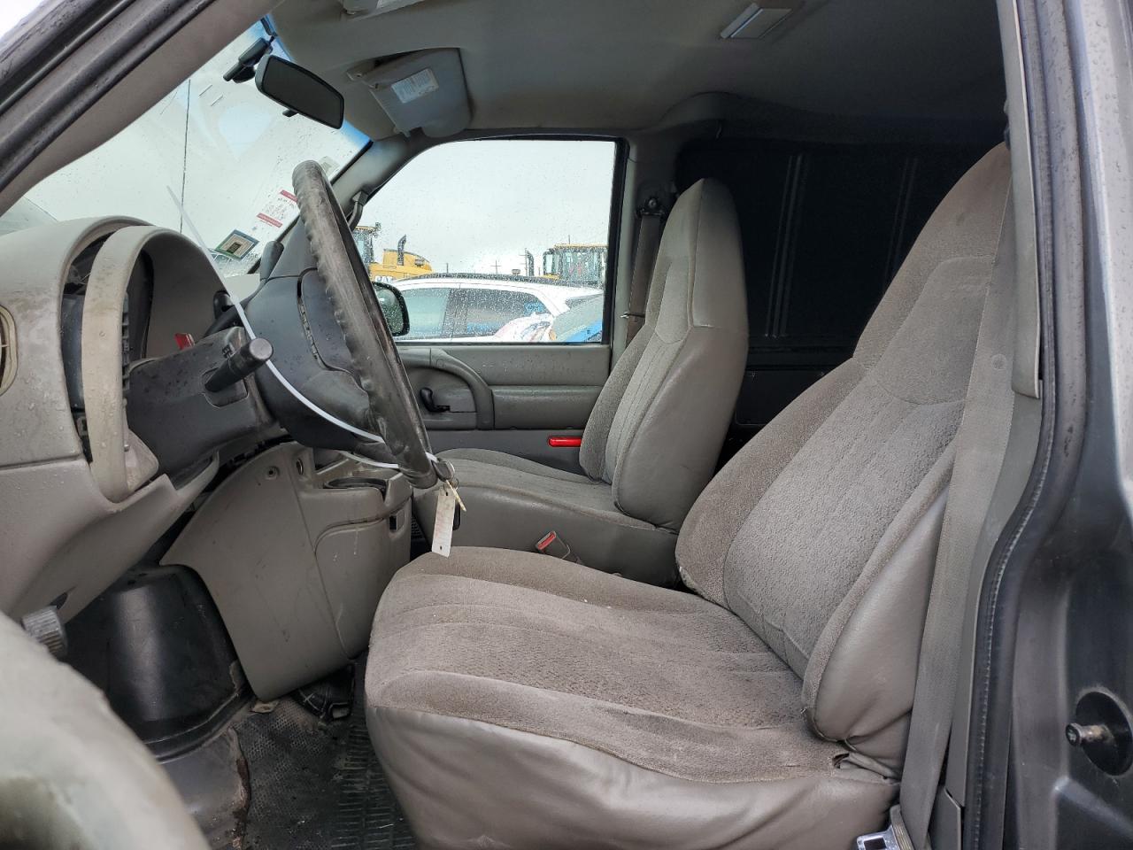 1GCDM19X85B120975 2005 Chevrolet Astro