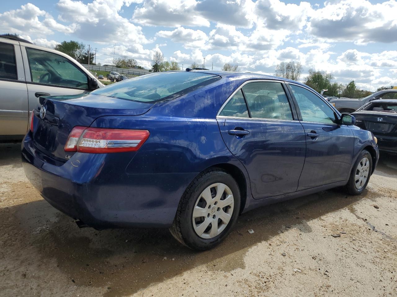 4T1BF3EK1AU555497 2010 Toyota Camry Base