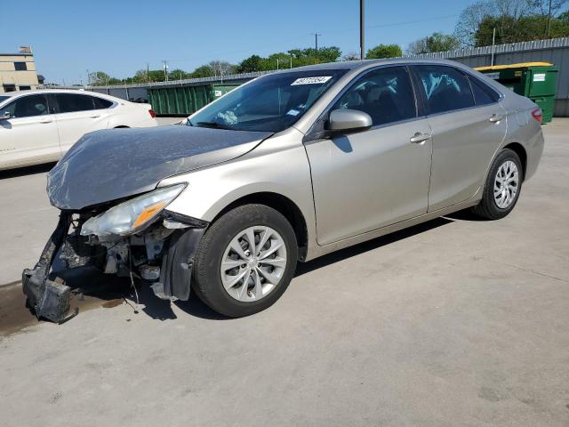 Lot #2494474854 2016 TOYOTA CAMRY LE salvage car