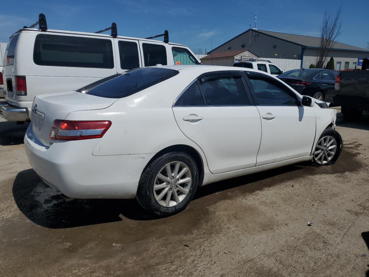 4T4BF3EK6BR138030 2011 Toyota Camry Base