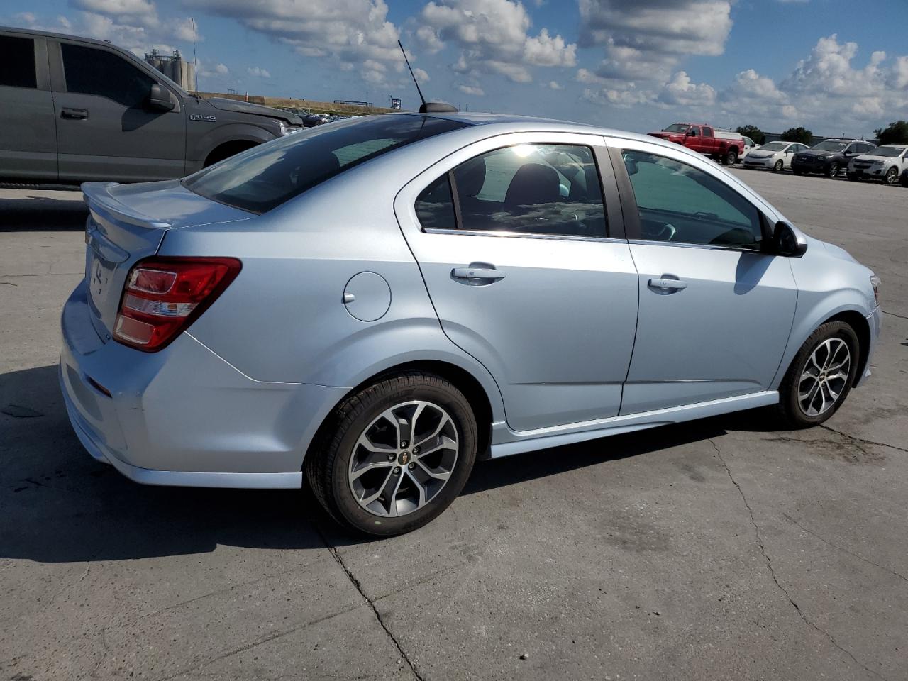 2017 Chevrolet Sonic Lt vin: 1G1JD5SH9H4138058