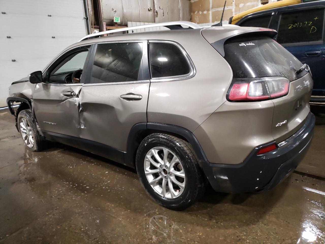 2019 Jeep Cherokee Latitude vin: 1C4PJMCB9KD174628