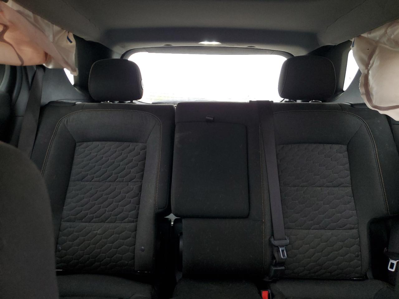 2GNAXKEX3J6295211 2018 Chevrolet Equinox Lt