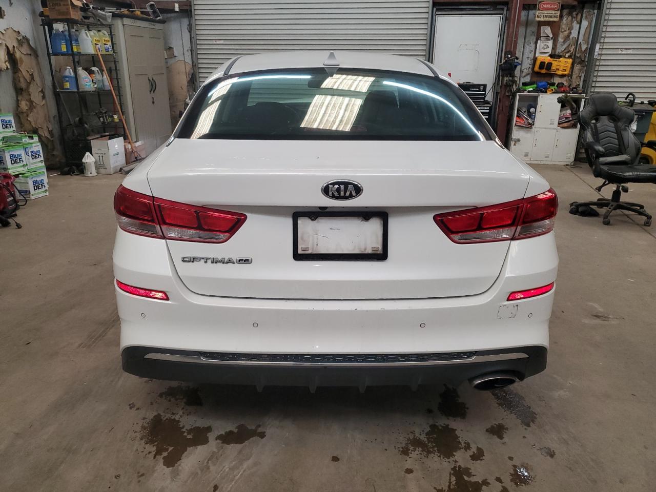 5XXGT4L38LG389637 2020 Kia Optima Lx