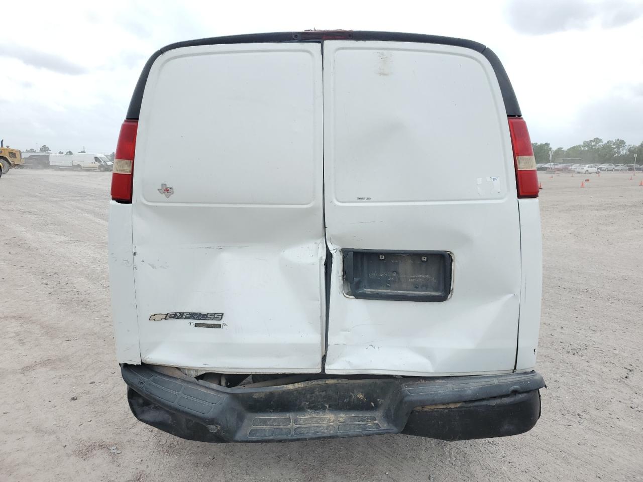 1GCWGGCA8E1139488 2014 Chevrolet Express G2500