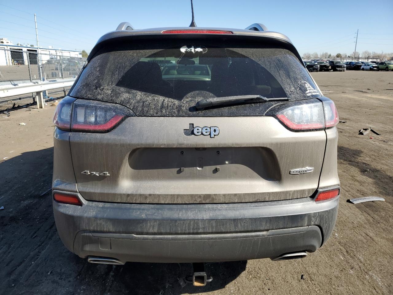 2019 Jeep Cherokee Latitude vin: 1C4PJMCX5KD155862