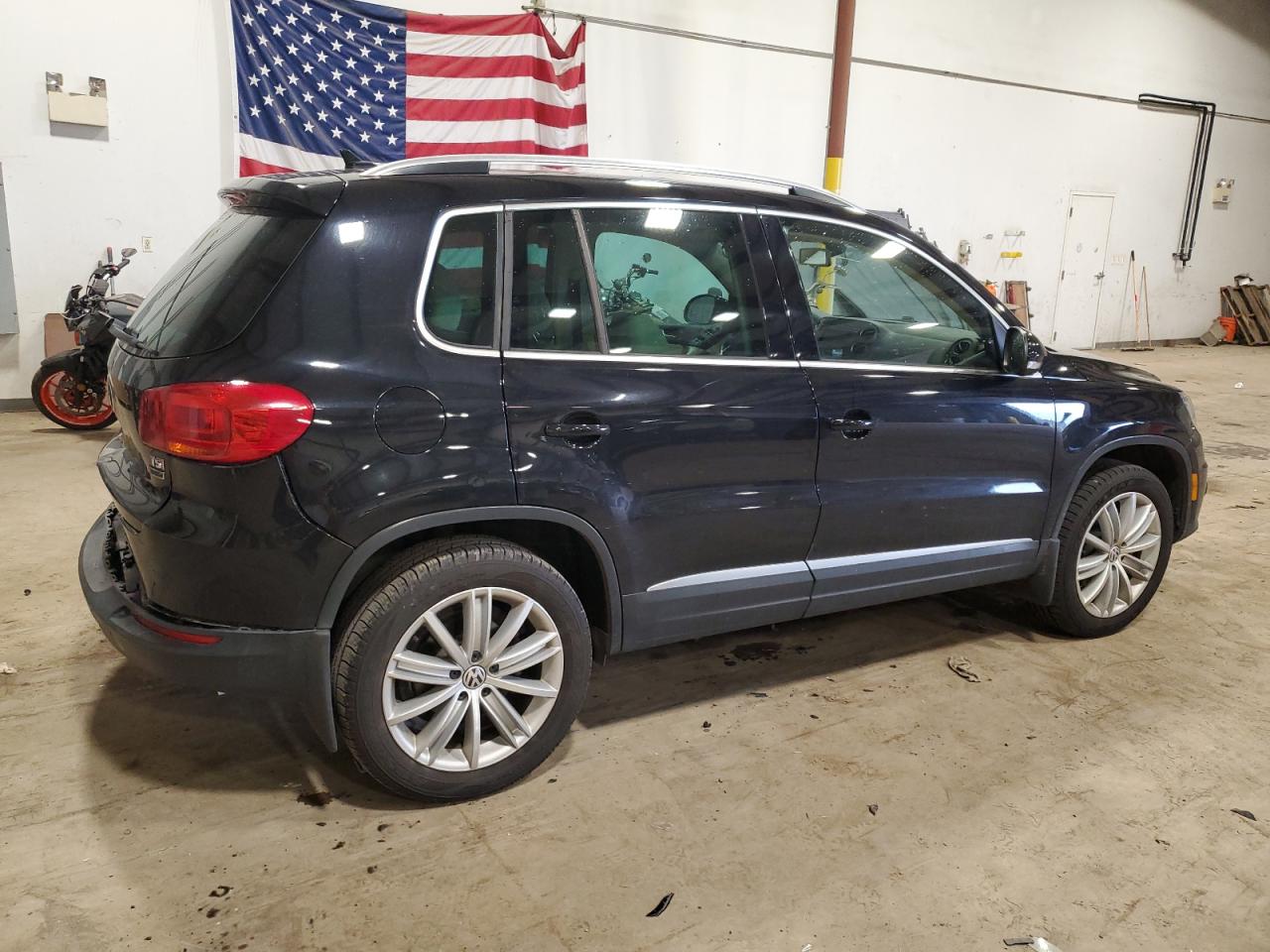 WVGBV7AX4GW553803 2016 Volkswagen Tiguan S