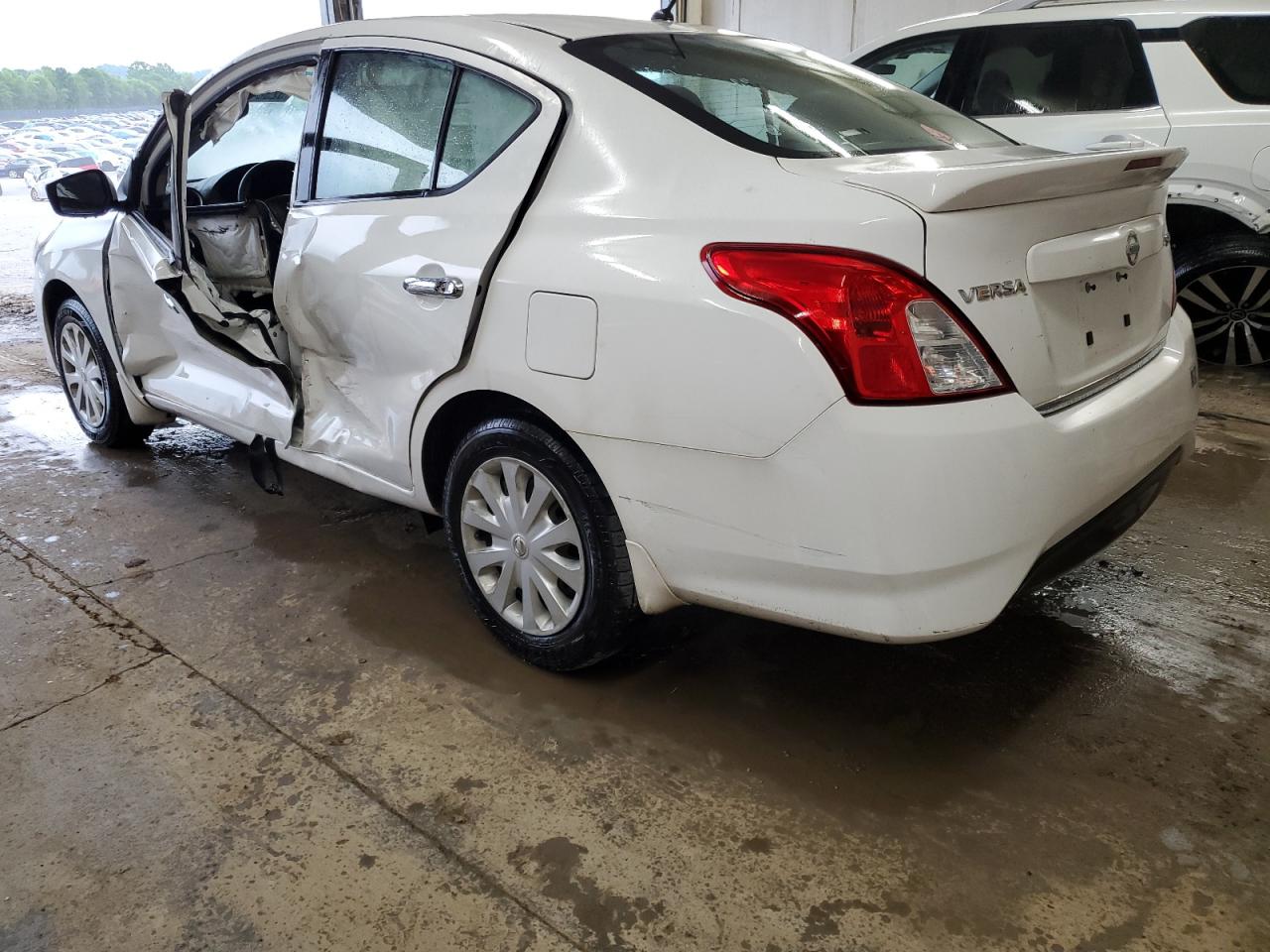 2017 Nissan Versa S vin: 3N1CN7AP5HL870203