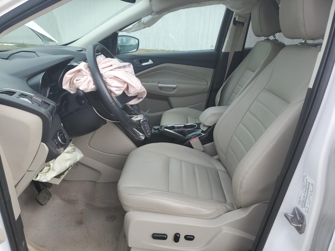 1FMCU0J95EUD71598 2014 Ford Escape Titanium