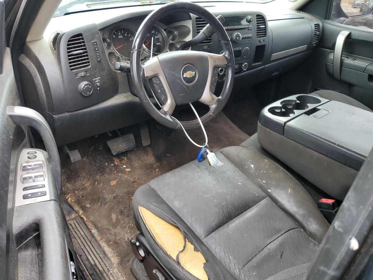 1GCRCSE03BZ345802 2011 Chevrolet Silverado C1500 Lt