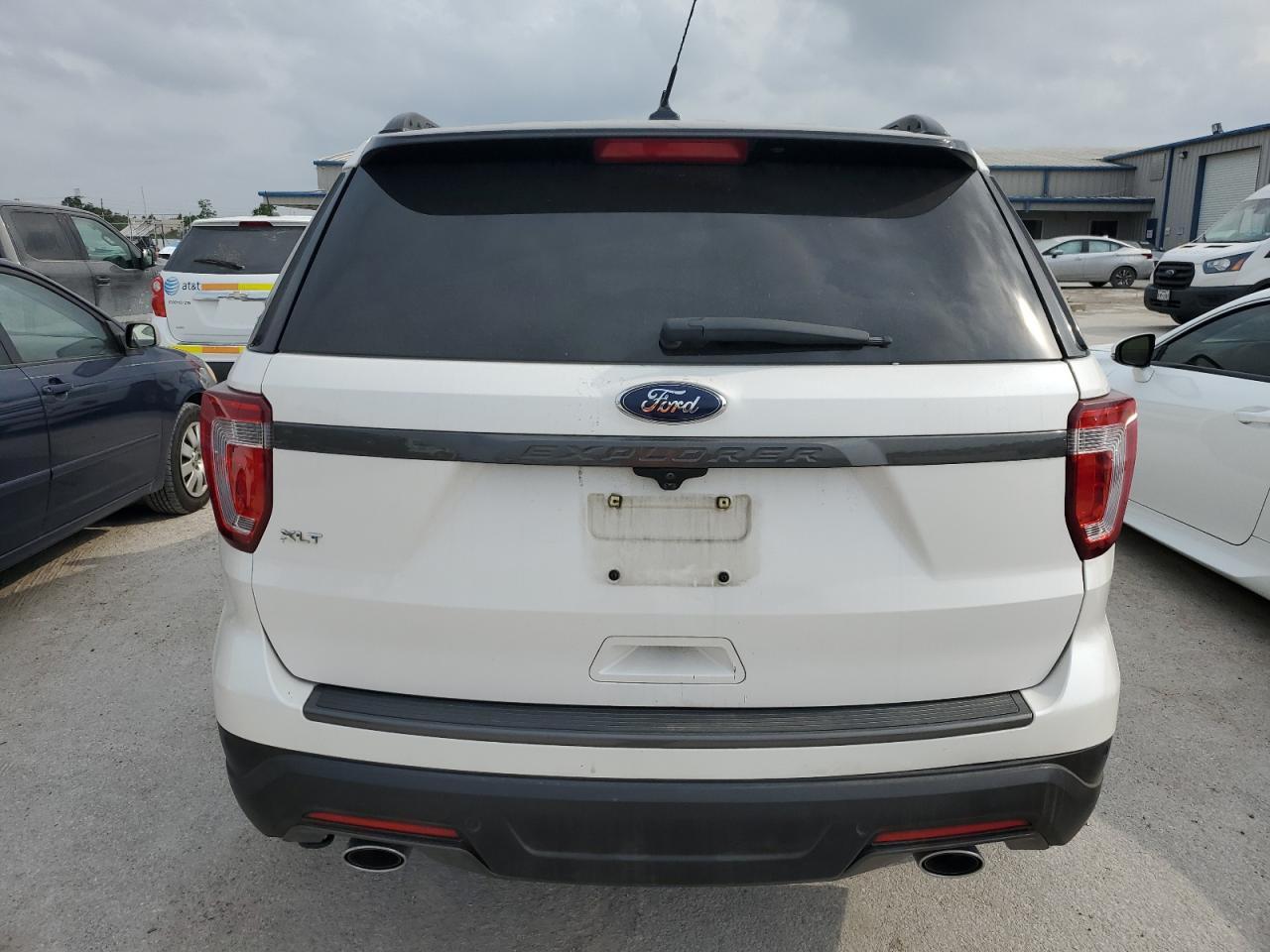 2018 Ford Explorer Xlt vin: 1FM5K7D8XJGB77569