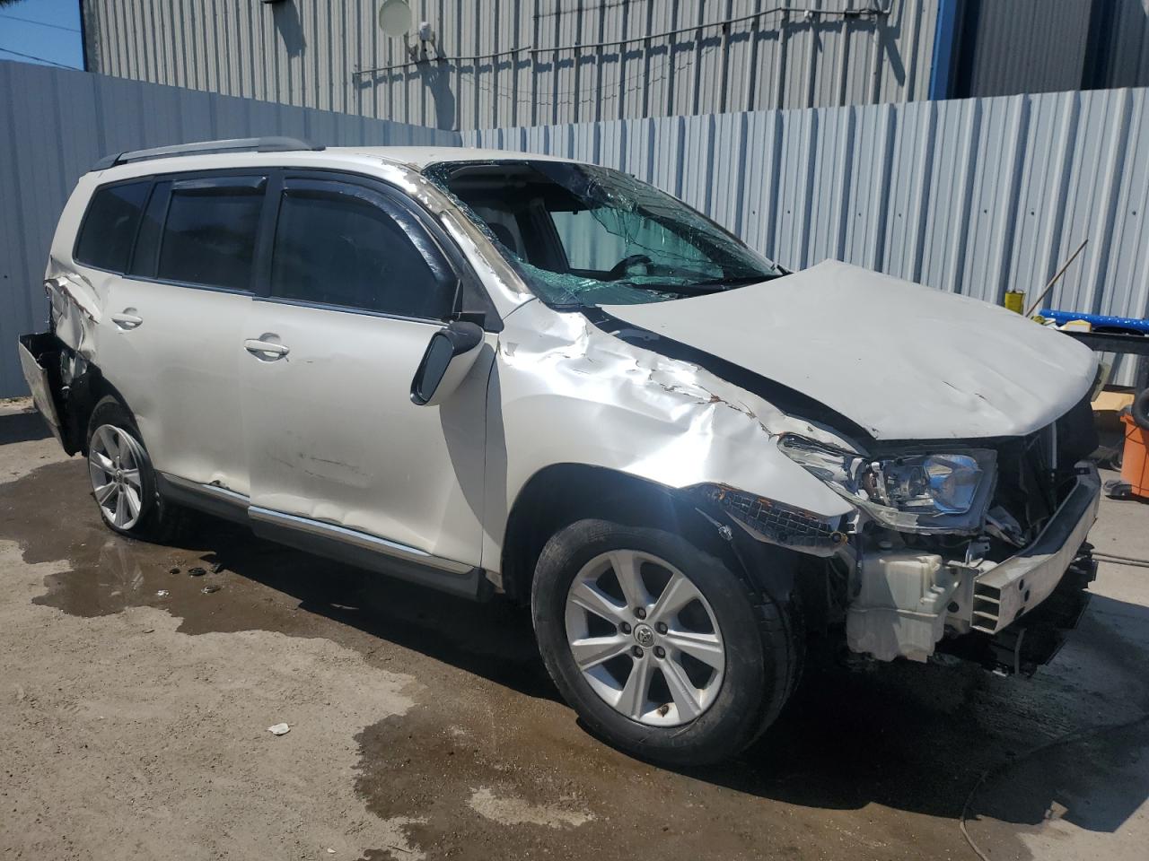 5TDZK3EH9DS102661 2013 Toyota Highlander Base