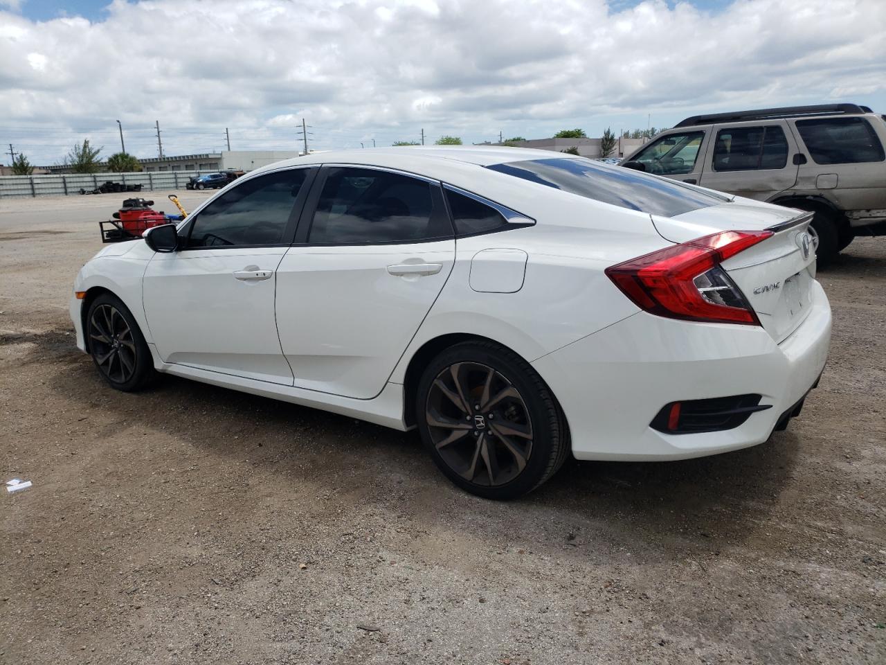 2019 Honda Civic Sport vin: 2HGFC2F82KH599011