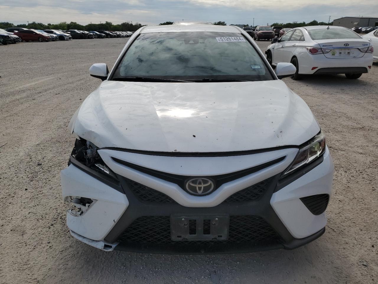 4T1B11HK2KU705343 2019 Toyota Camry L