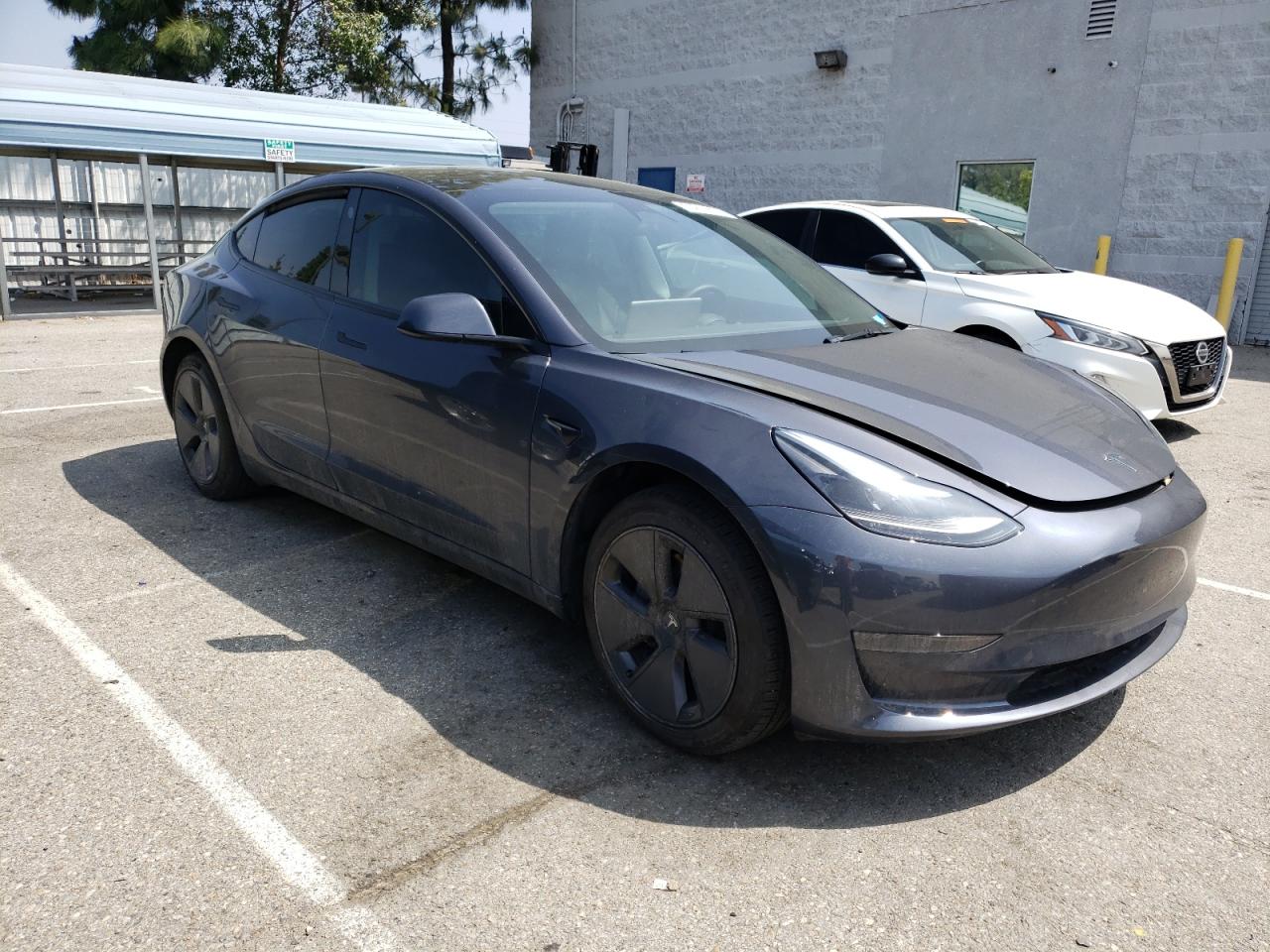 5YJ3E1EA7PF404592 2023 Tesla Model 3