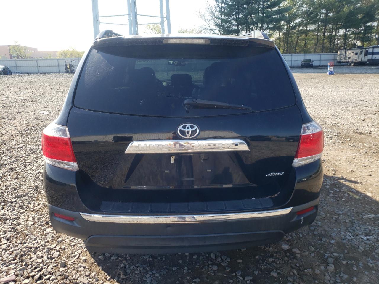 2013 Toyota Highlander Base vin: 5TDBK3EH8DS187008