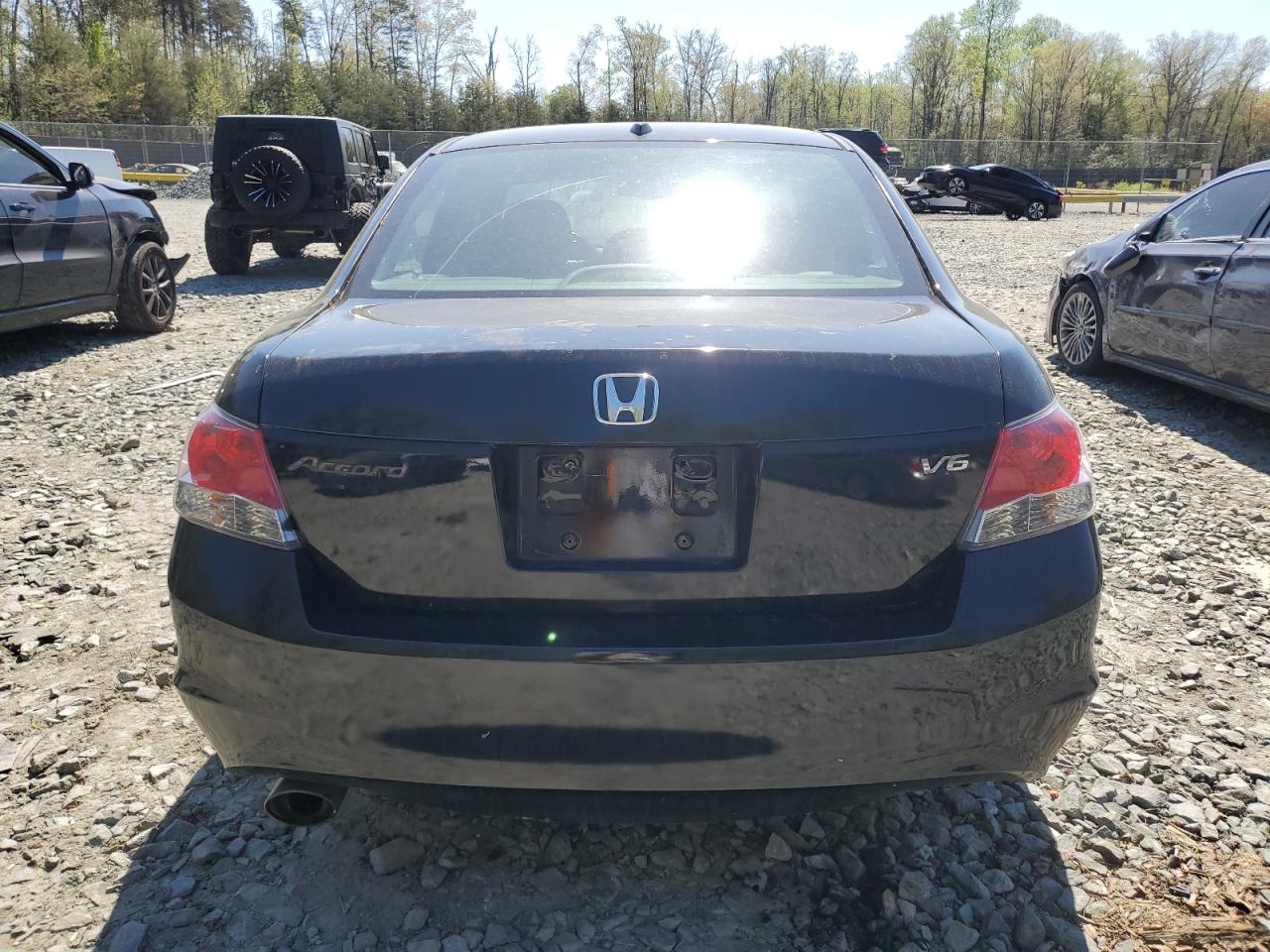 1HGCP3F87AA001893 2010 Honda Accord Exl