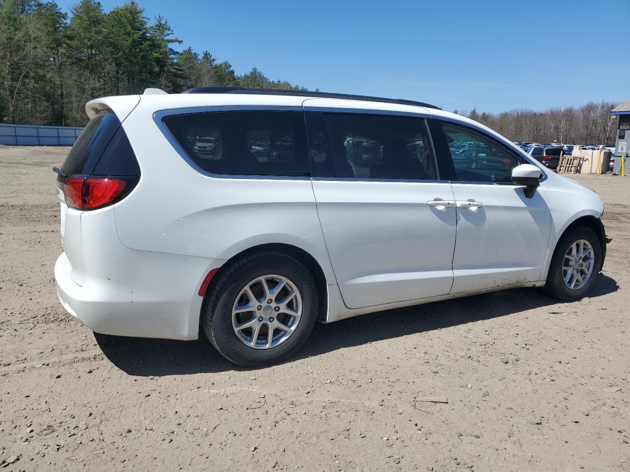 2020 Chrysler Voyager Lxi vin: 2C4RC1DG3LR195792