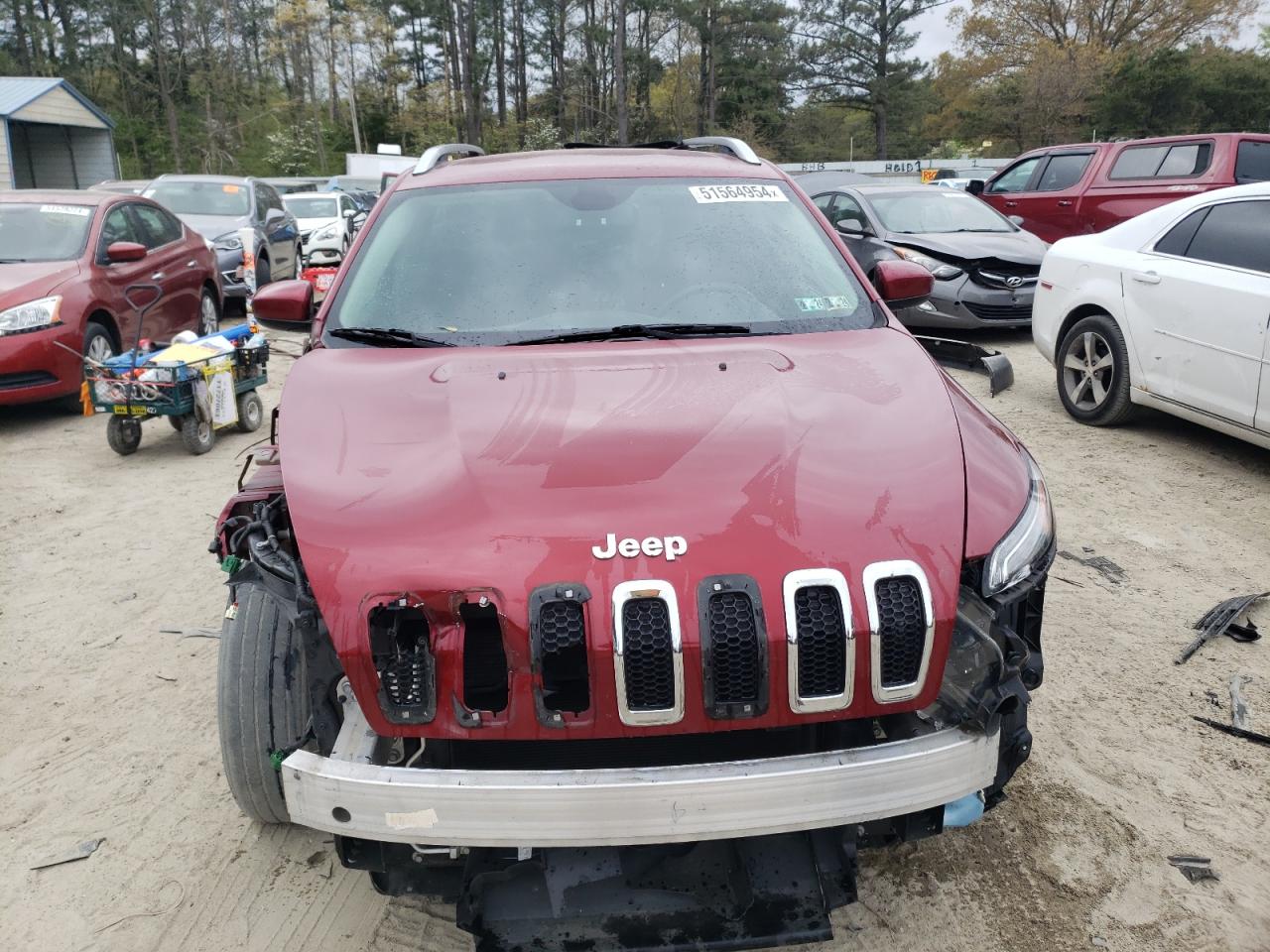 2016 Jeep Cherokee Latitude vin: 1C4PJLCB4GW257681