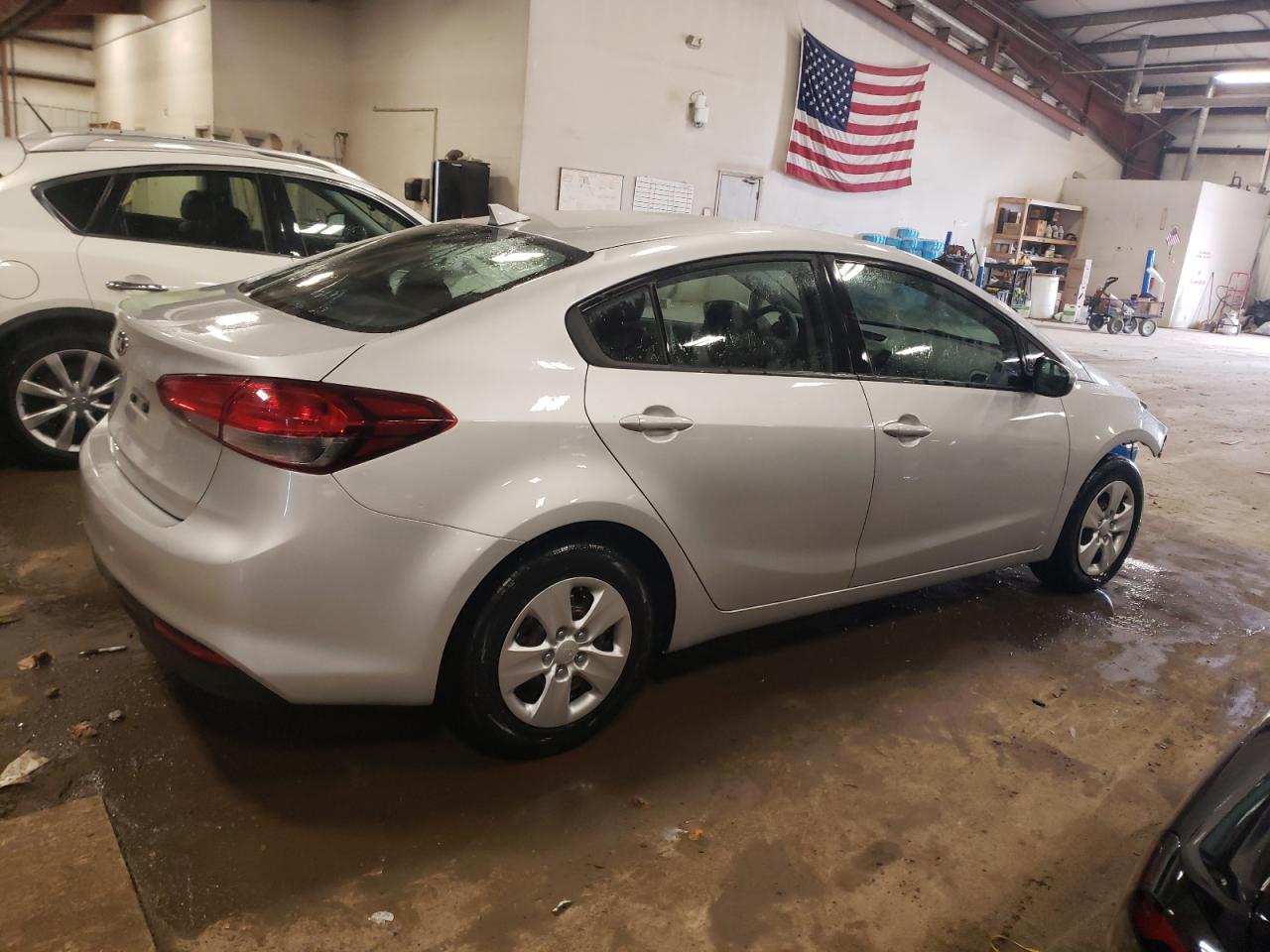 3KPFK4A78JE280332 2018 Kia Forte Lx