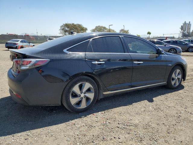 2017 HYUNDAI SONATA PLU KMHE54L28HA049301