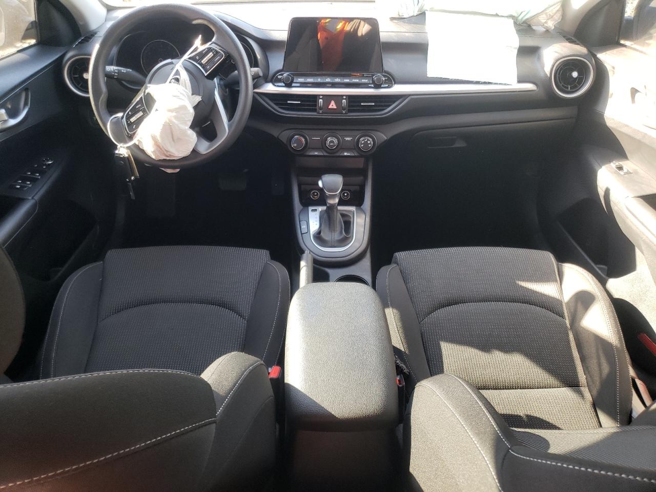 3KPF24AD1LE209353 2020 Kia Forte Fe