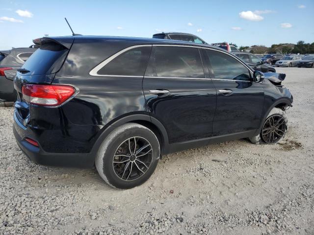 VIN 5XYPG4A34HG187923 2017 KIA Sorento, LX no.3