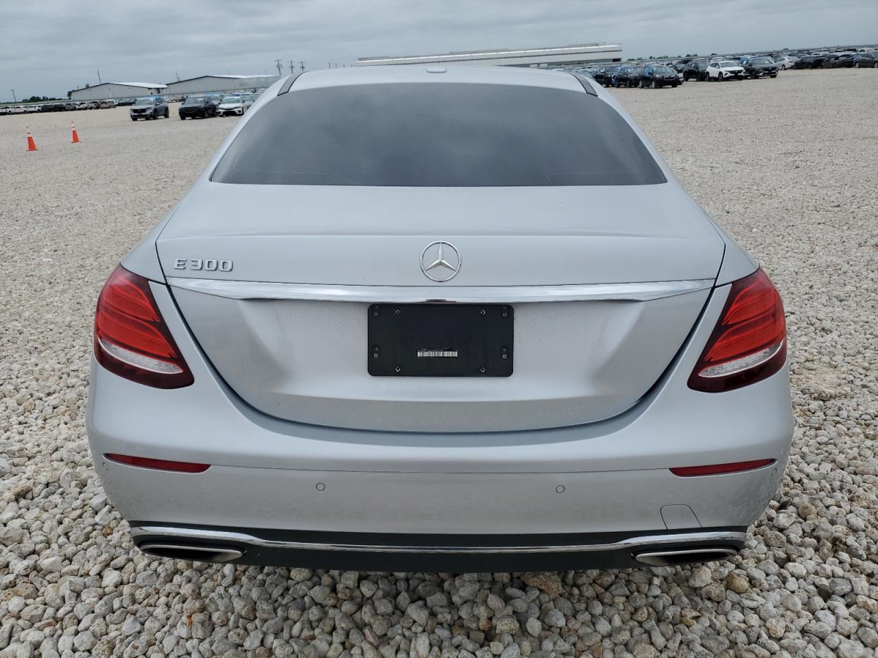 WDDZF4JB8JA337014 2018 Mercedes-Benz E 300