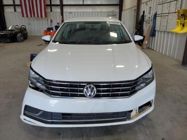 2016 Volkswagen Passat S VIN: 1VWAS7A37GC008201 Lot: 51209444